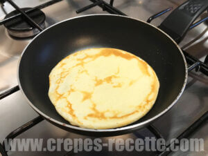 Recette de Pâte à crêpes - Pâte à crêpes express - Étape 7